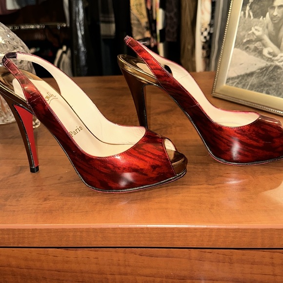 Christian Louboutin Two Tone Slingbacks - Picture 5 of 14